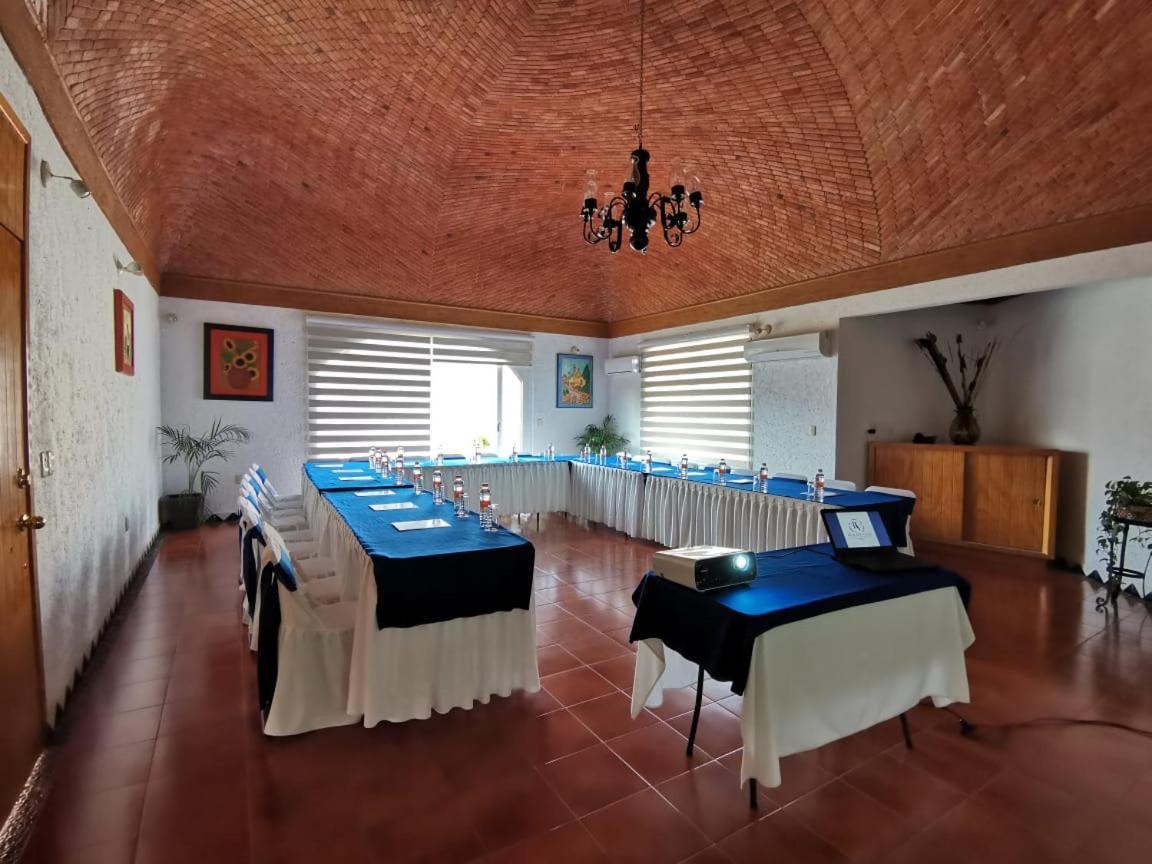 Hotel Real Del Valle Tepoztlan Bagian luar foto