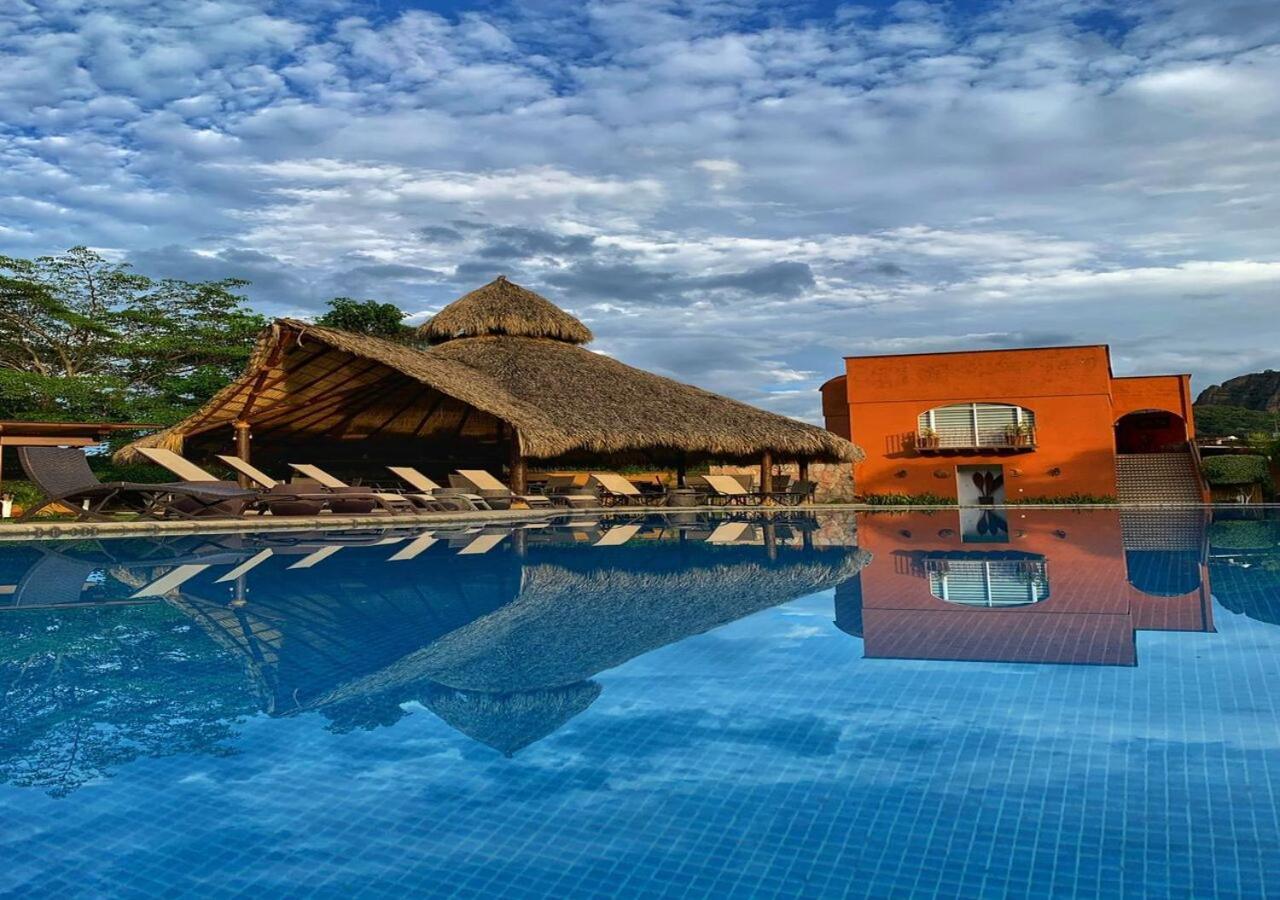Hotel Real Del Valle Tepoztlan Bagian luar foto